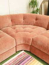 Load image into Gallery viewer, Prima sofa in Ginger