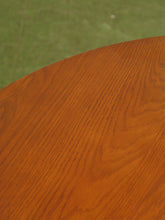 Load image into Gallery viewer, Walnut Round Dining Table