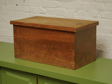 Load image into Gallery viewer, Small Wood Cedar Chest