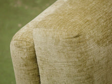 Load image into Gallery viewer, Space age Green Swivel Chair