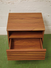 Load image into Gallery viewer, Single Slat Nightstand