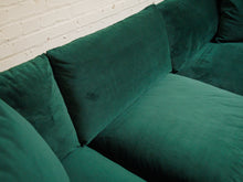 Load image into Gallery viewer, Hansel 3 Piece in Royale Evergreen