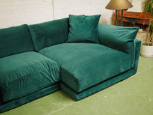 Load image into Gallery viewer, Hansel 3 Piece in Royale Evergreen