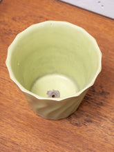 Load image into Gallery viewer, California Modern Vintage Green Planter