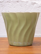 Load image into Gallery viewer, California Modern Vintage Green Planter