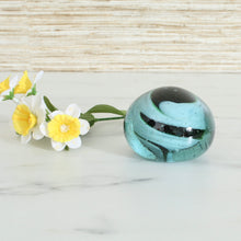 Load image into Gallery viewer, Vintage Art Glass