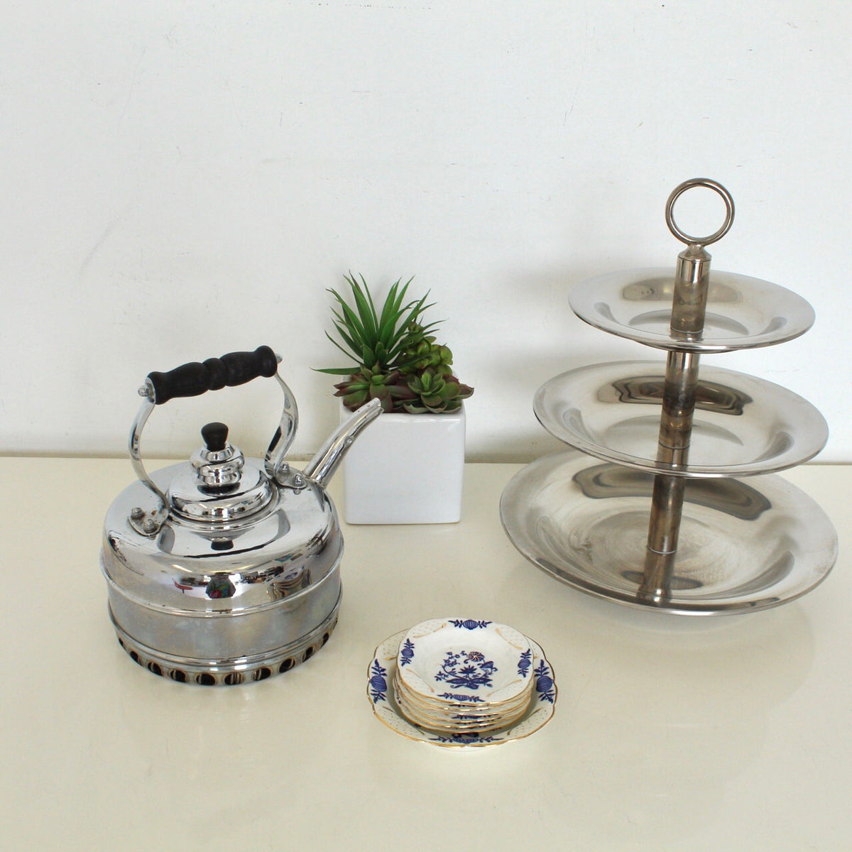 China 7 Pieces Sunbeam Vintage