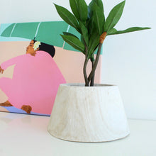 Load image into Gallery viewer, Wood White Wash Planter