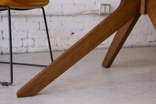 Load image into Gallery viewer, Jasper Oval Dining Table 63