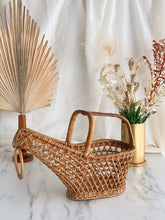 Load image into Gallery viewer, Carrying Basket