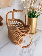 Load image into Gallery viewer, Carrying Basket
