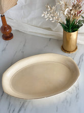 Load image into Gallery viewer, Oval Serving Plate