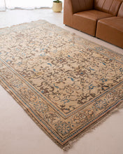 Load image into Gallery viewer, Blue Tan Persian Vintage Rug