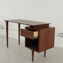 Load image into Gallery viewer, Sunbeam Exclusive Montgomery Desk