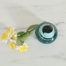 Load image into Gallery viewer, Vintage Art Glass