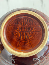 Load image into Gallery viewer, California Pottery Marcrest