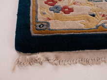 Load image into Gallery viewer, Yellow Gold Antique Rug
