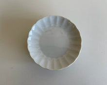 Load image into Gallery viewer, Set of 7 mini porcelain Plates