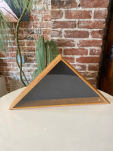 Load image into Gallery viewer, Vintage Flag Case