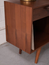 Load image into Gallery viewer, Sunbeam Exclusive Boston Credenza