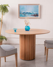 Load image into Gallery viewer, Willow Oak Dining Table