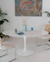 Load image into Gallery viewer, Oval 60” Daisy Dining Table