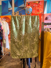 Load image into Gallery viewer, Vintage Green Table Runner