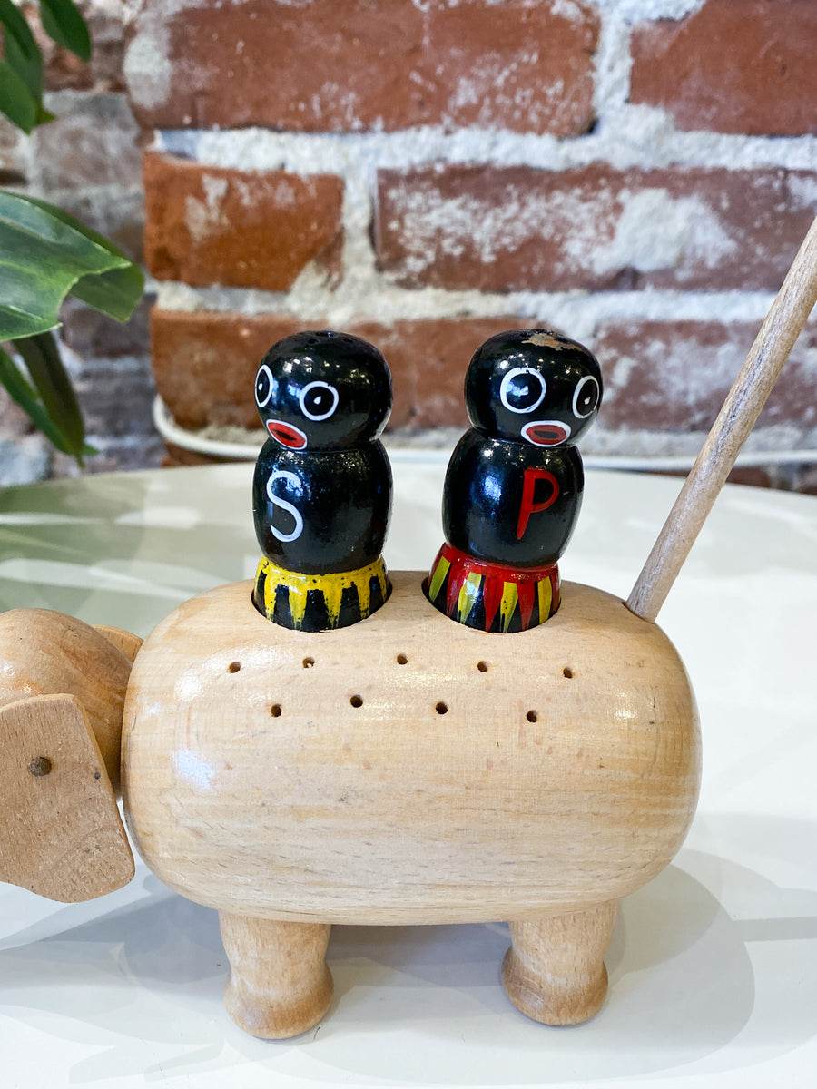 Vintage Black Americana Salt and Pepper Shakers