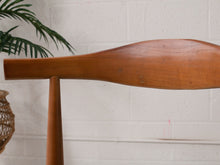 Load image into Gallery viewer, Williamsburg Chair