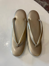 Load image into Gallery viewer, Vintage Golden Geta Sandals