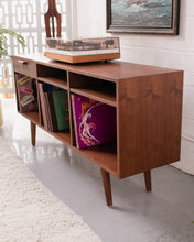 Load image into Gallery viewer, Sunbeam Exclusive Boston Credenza