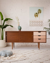 Load image into Gallery viewer, Blaire Ombré Pink Console
