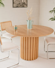 Load image into Gallery viewer, Dalia Round Table in Blonde