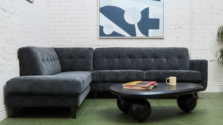 The Versatility of Mid Century Modern Furniture: From Minimalist to Bohemian