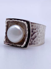 Load image into Gallery viewer, Modernist Hammered Sterling Silver Ring with Freshwater Pearl
