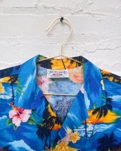 Load image into Gallery viewer, Classic Blue Hawaiian Shirt (S)
