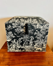 Load image into Gallery viewer, Beige on Black Fabric Keepsake Box
