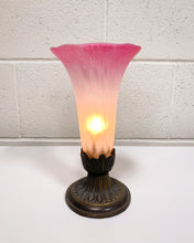 Load image into Gallery viewer, Vintage Lily Accent Lamp
