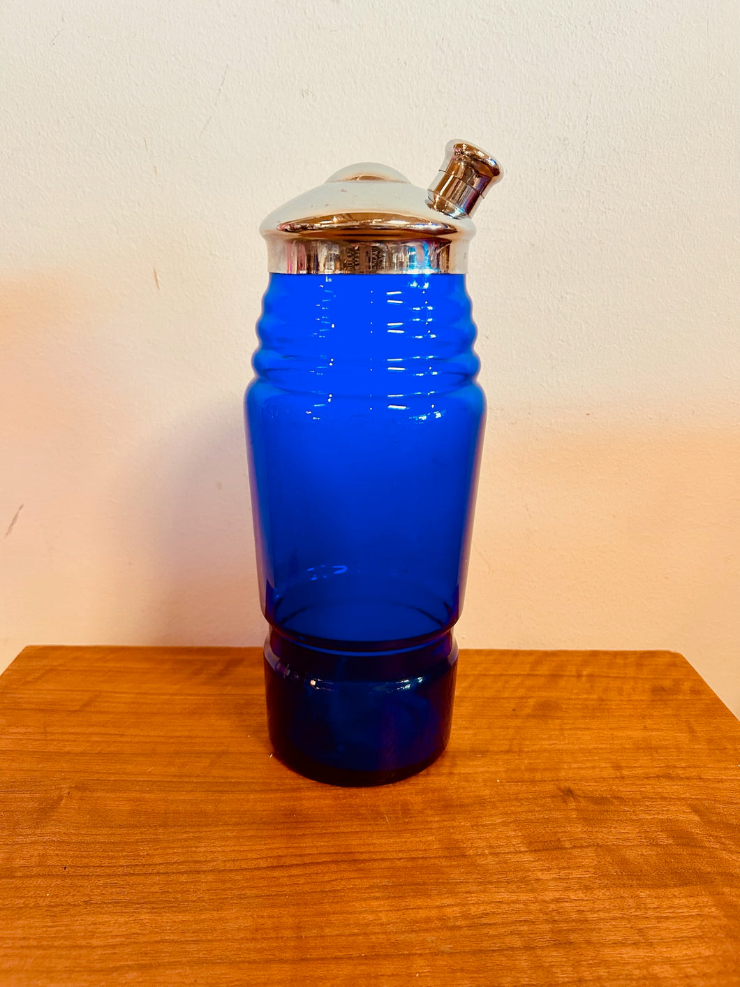 Art Deco Ribbed Atlas Cobalt Blue Shaker