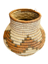 Load image into Gallery viewer, Distinct Native American Basket
