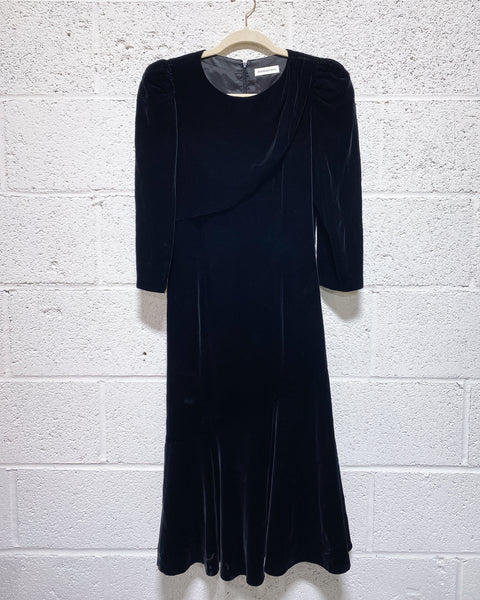 1920s black velvet dress Vintage (9) – Sunbeam Vintage Calvin Klein Sheath Dress corecollection Color:yellow Side snap closures