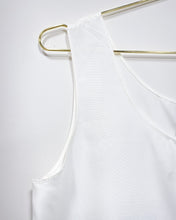 Load image into Gallery viewer, Vintage White Tank Top (M)
