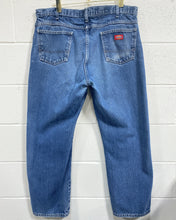 Load image into Gallery viewer, Vintage Dickies Jeans (Mana)
