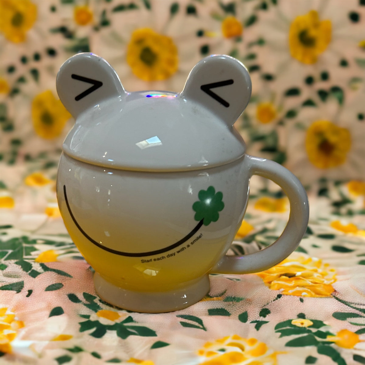 Vintage frog coffee cup with lid Sunbeam Vintage