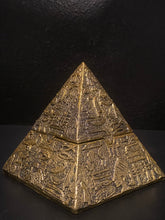 Load image into Gallery viewer, Pyramid Trinket Box
