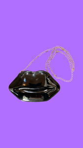 Lucious Lips Purse in Black