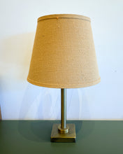 Load image into Gallery viewer, Vintage Small Table Lamp
