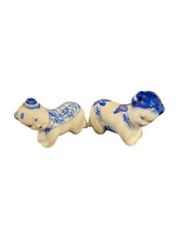 Load image into Gallery viewer, Pair of Blue and White Figures Chopstick Rests
