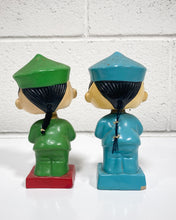 Load image into Gallery viewer, Vintage Pair of Kissing Bobble Heads
