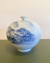 Load image into Gallery viewer, Late 20th Century Chinese Blue and White Porcelain Baluster Vase
